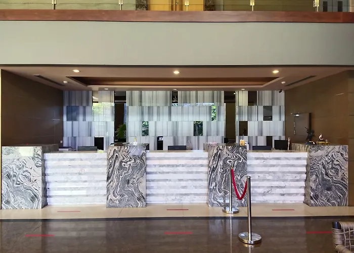 Hotel Grand Howard 5*